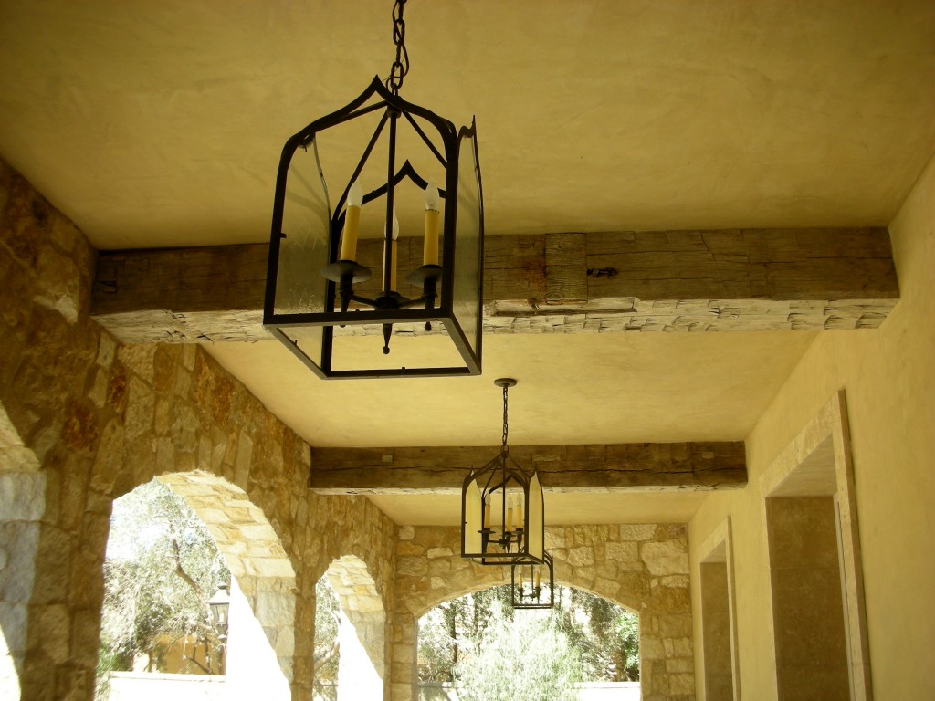 Traditional Meterials Beam 3_hand hewn | Traditional Reclaimed Materials Antique Building ...