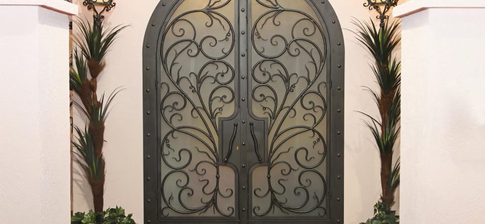 5 Interesting Benefits of Iron Doors