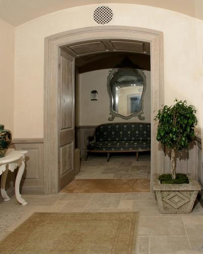 Italian Reclaimed LimeStone Flooring